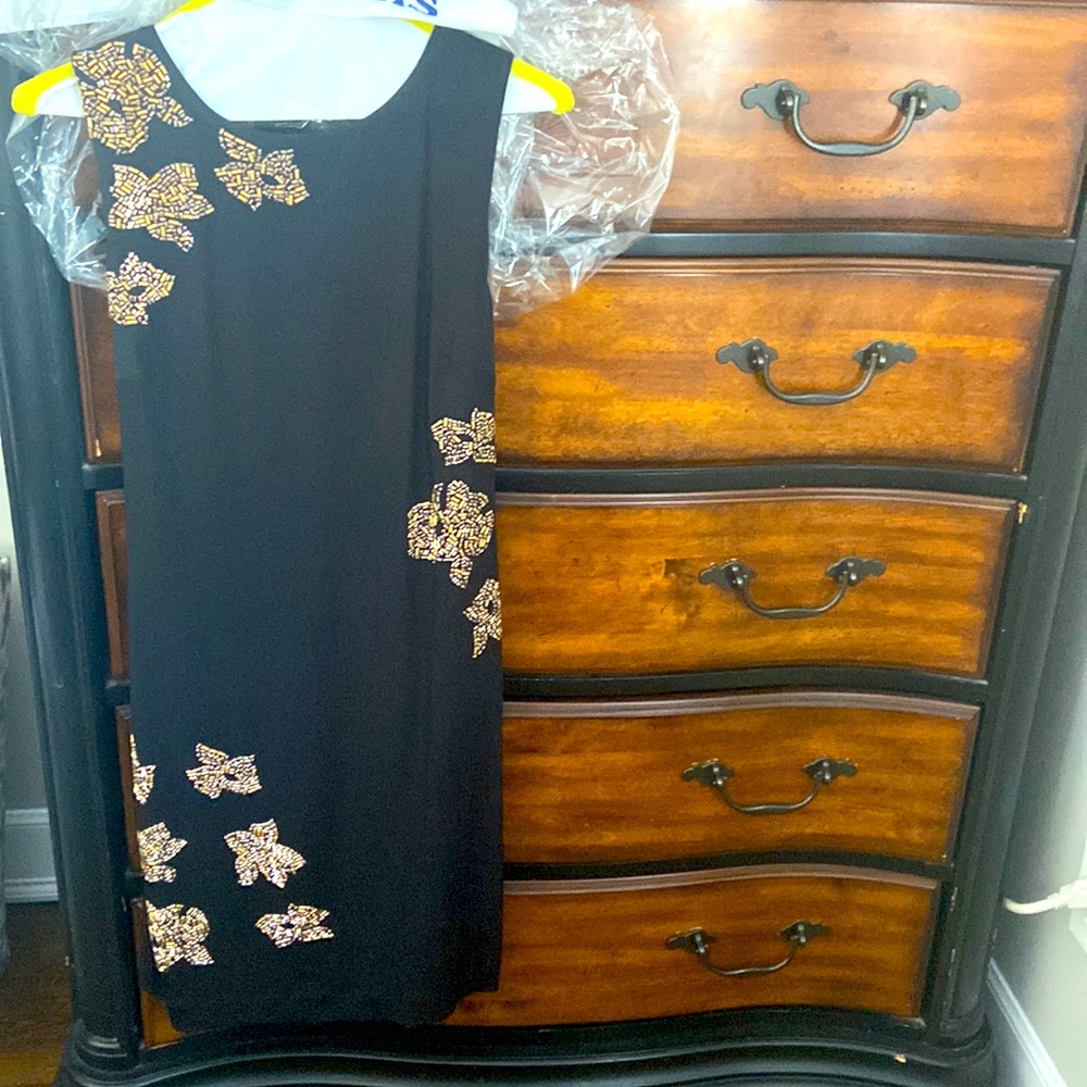 Guess little black dress with gold details